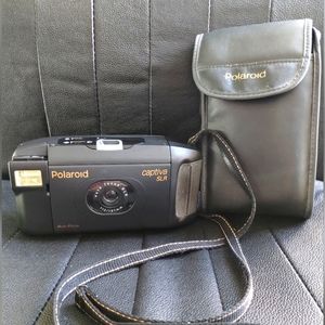 Vintage 1993 Polaroid Captiva SLR Camera & Case